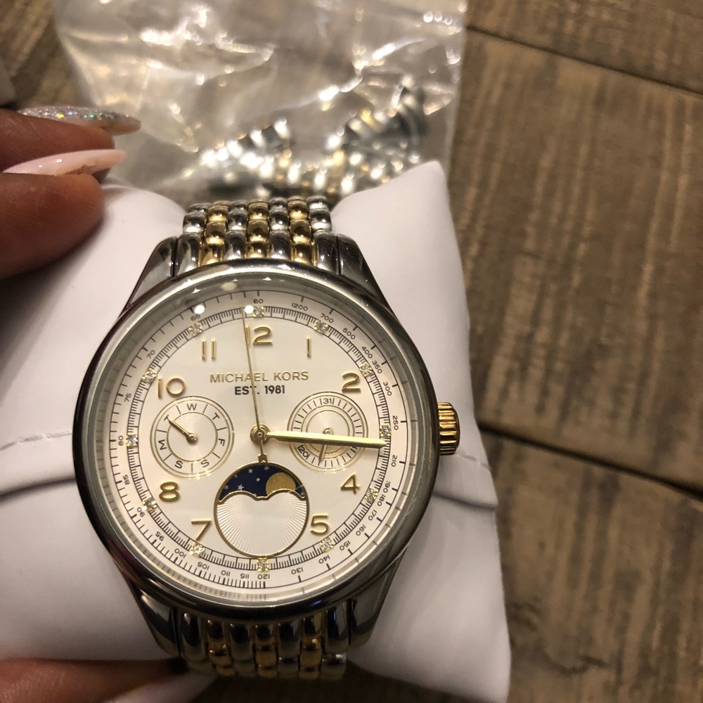 🚫Sold🚫Michael Kors Watch, good condition.